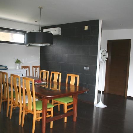 Casa Ceca De La Playa Y Barcelona, Con Piscina Climatizada Y Jacuzzi Villa Vallromanes Luaran gambar