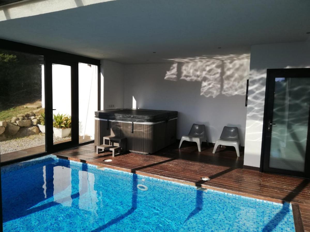 Casa Ceca De La Playa Y Barcelona, Con Piscina Climatizada Y Jacuzzi Villa Vallromanes Luaran gambar