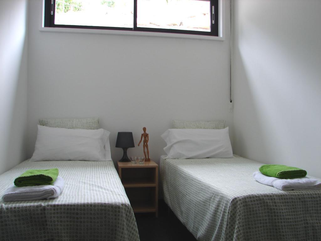 Casa Ceca De La Playa Y Barcelona, Con Piscina Climatizada Y Jacuzzi Villa Vallromanes Bilik gambar