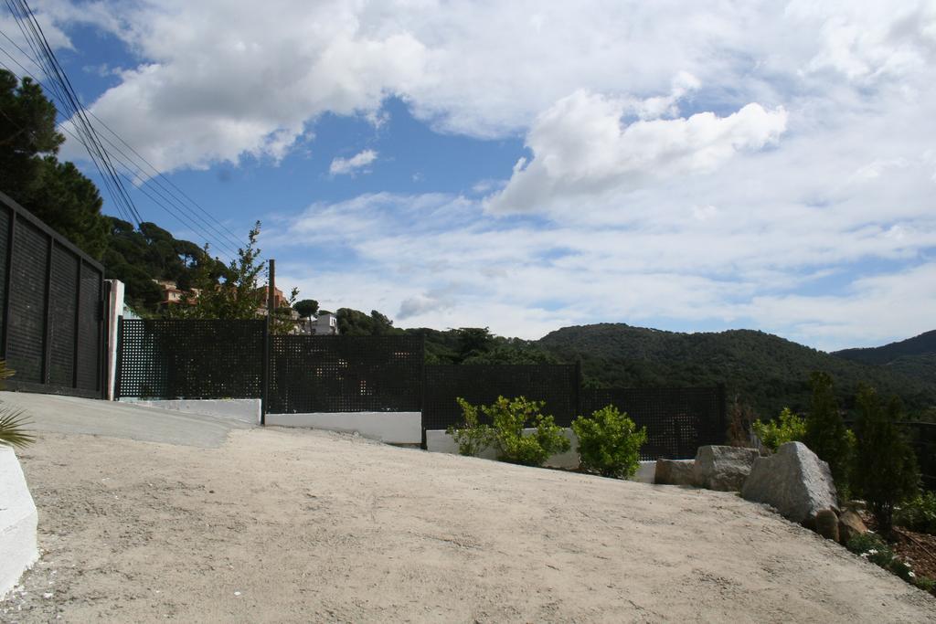 Casa Ceca De La Playa Y Barcelona, Con Piscina Climatizada Y Jacuzzi Villa Vallromanes Bilik gambar